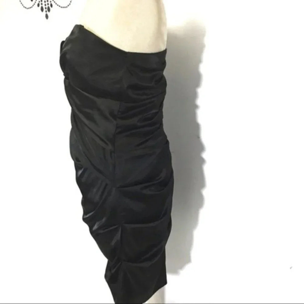Le Château satin strapless ruched cocktail dress L - Picture 5 of 7